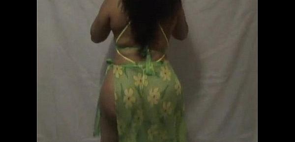  Latin Spice - Green Dress Dance.FLV